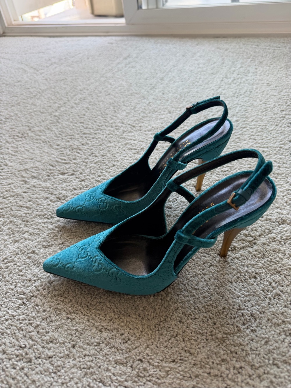 Gucci Teal Embossed Velvet Slingback Heels - Picture 2 of 6